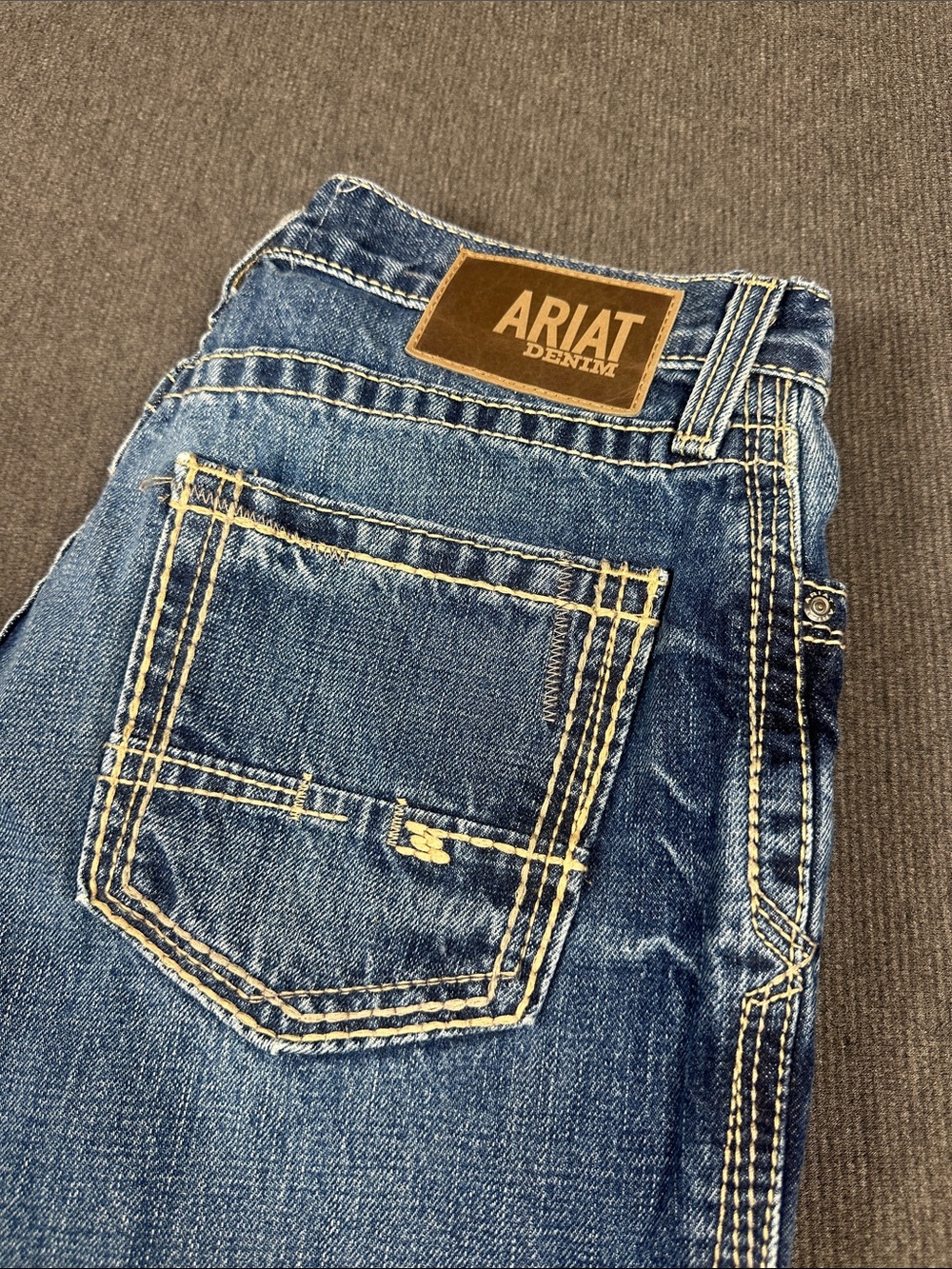 Ariat Relaxed Boot Cut M4 Denim Blue Jeans Mens 31x29* Cowboy Western Stitching